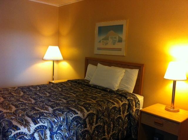 Silver Spur Motel Lander Εξωτερικό φωτογραφία