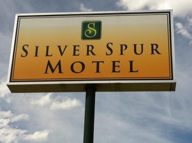 Silver Spur Motel Lander Εξωτερικό φωτογραφία