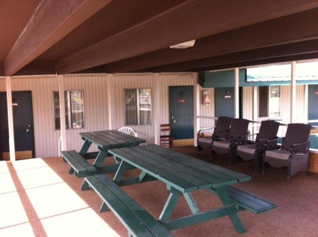 Silver Spur Motel Lander Εξωτερικό φωτογραφία